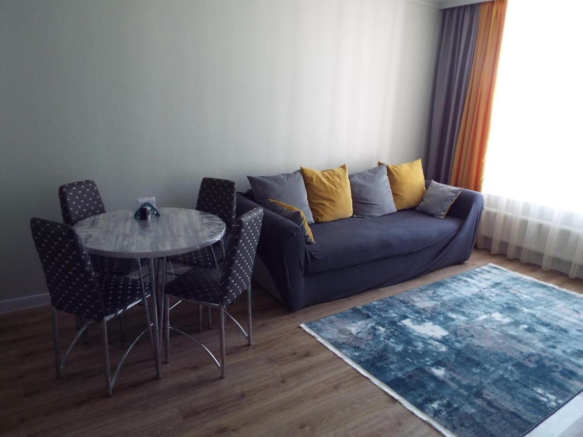 Esil Plaza Apartment Αστάνα Εξωτερικό φωτογραφία